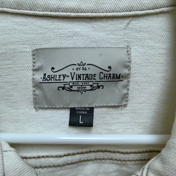 Ashley Vintage Charm Cream Denim Jacket - Picture 4 of 5
